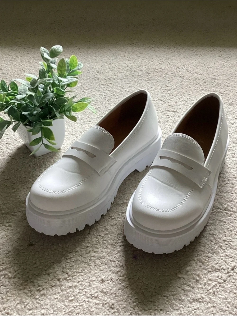 Qupid White Penny Loafer Chunky Platform Shoes Size 8